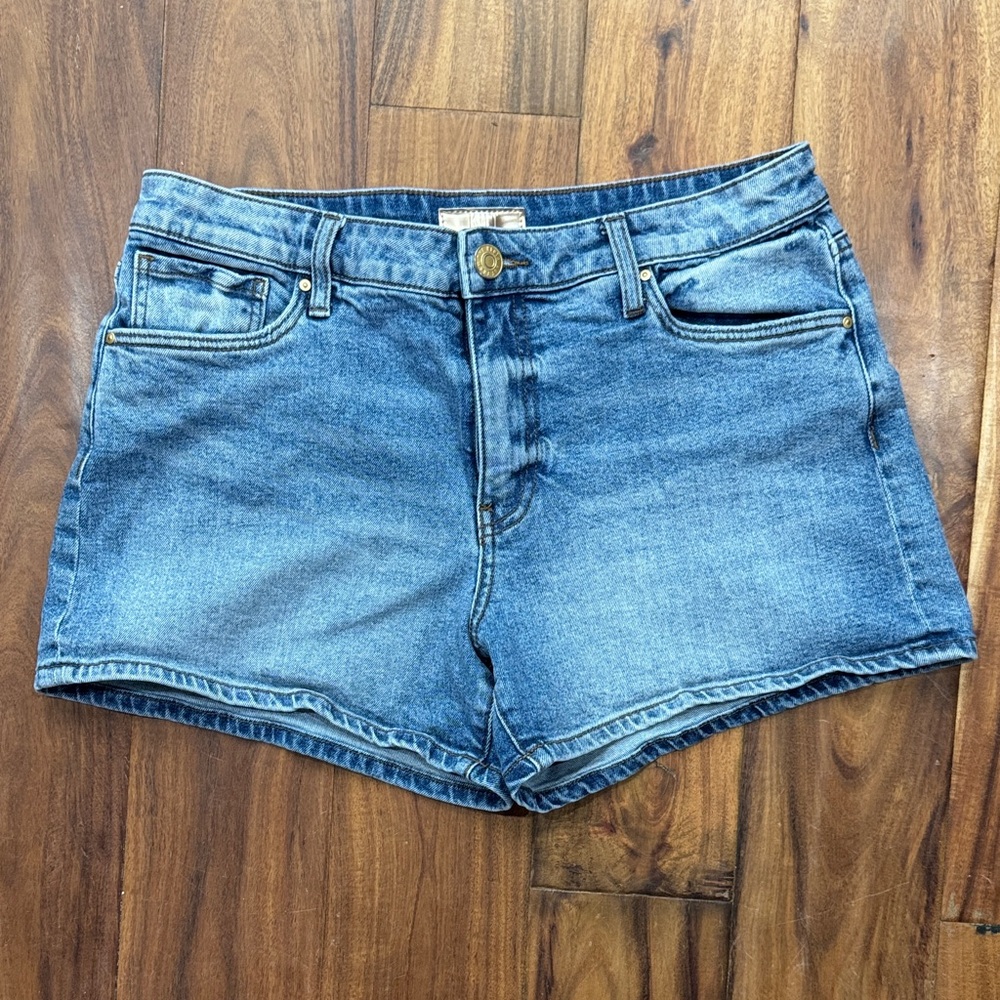 Kut from the Kloth Medium Blue Denim Jean Shorts